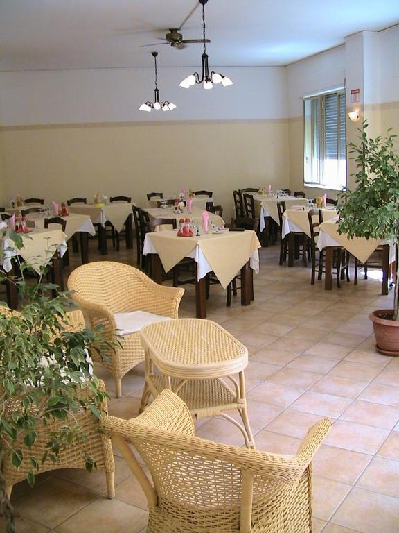 Albergo Il Terrazzino Vibo Valentia Marina Exterior photo